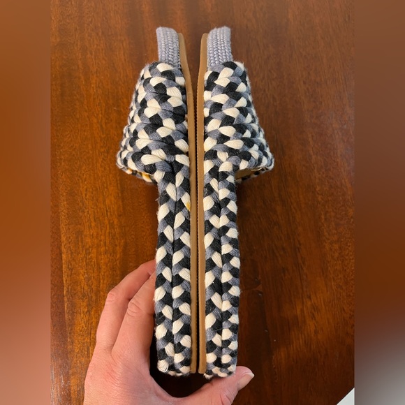 SOLUDOS Woven Jute Pool Slide Sandal - Picture 7 of 9